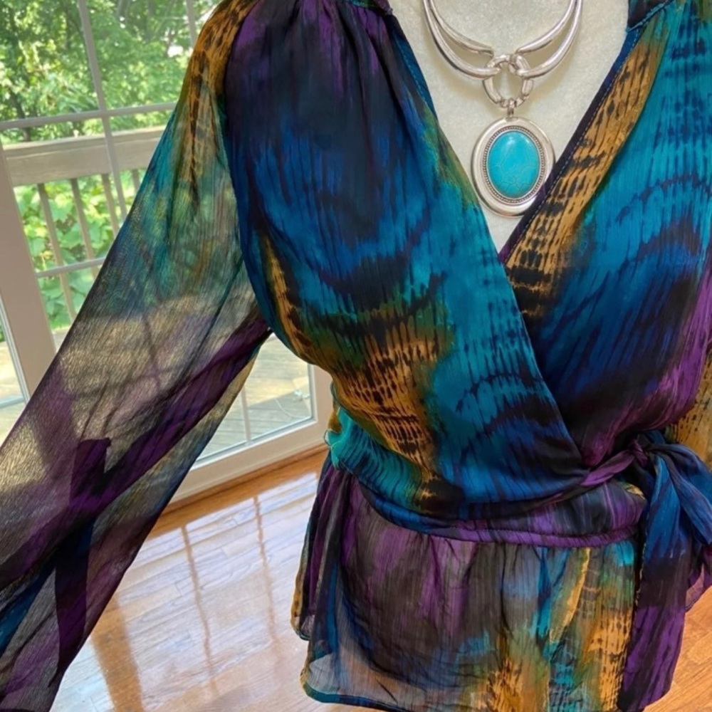 Women’s shirt